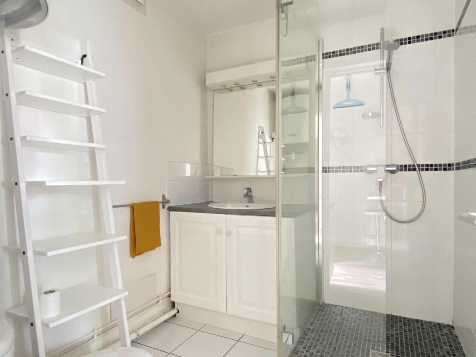 Image_, Studio, Pessac, ref :VBI41