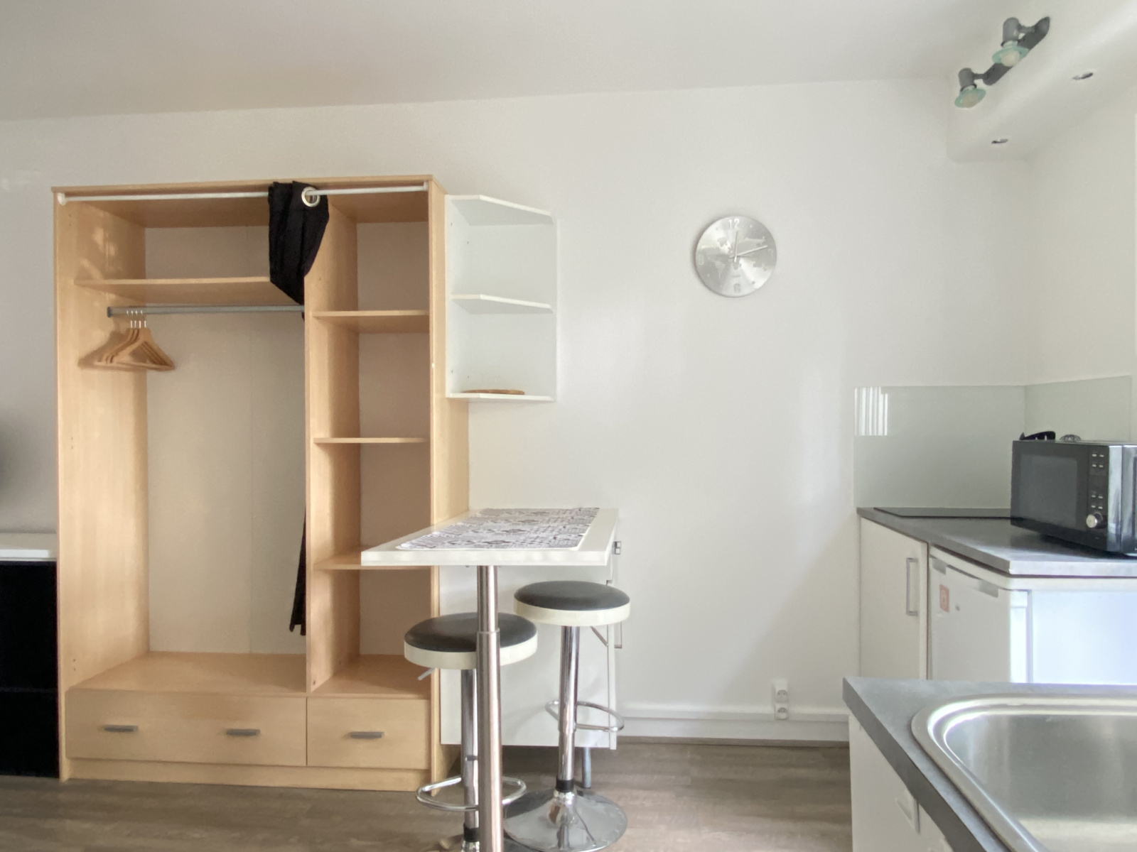 Image_, Studio, Pessac, ref :VBI41