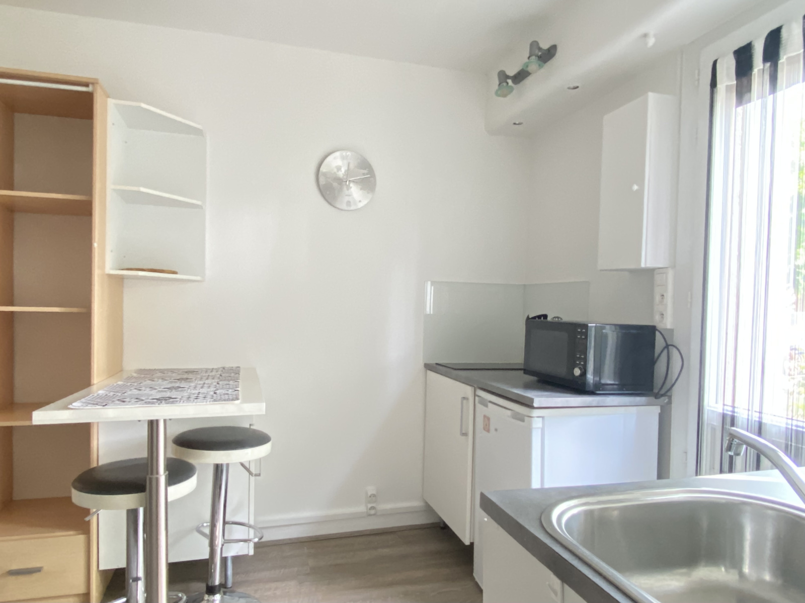 Image_, Studio, Pessac, ref :VBI41